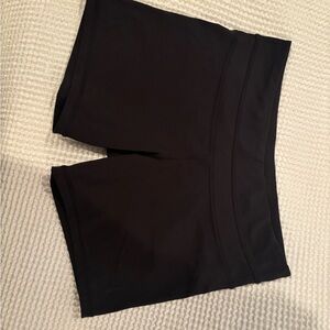 Women's Like New Lululemon Bike Shorts